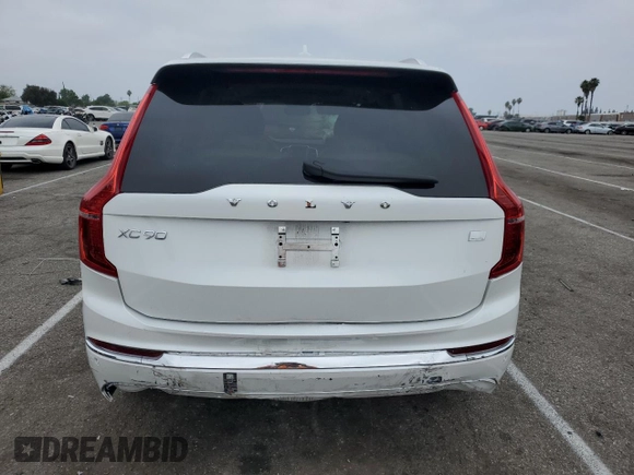 2023 Volvo XC90 Plus z VIN YV4H600N6P1975522, wystawiony jako Copart lot #57581404 z przebiegiem 6 683 mil mil oraz Szkoda całkowita • Salvage title. Historia ofert i sprzedaży dostępna na DreamBid. Obrazek 6.