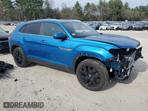2024 Volkswagen Atlas SE with VIN 1V2KE2CA0RC248463, listed as a Copart auction lot 54363465 with 3,969 mi miles and Salvage title. Bid and sale history available at DreamBid. Image 4.