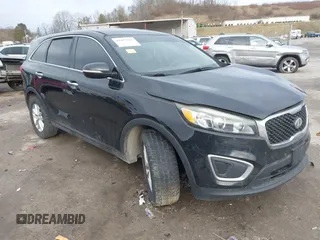 2016 Kia Sorento LX with VIN 5XYPG4A38GG124550, listed as a IAAI auction lot 41444386 with 170,095 mi miles. Bid and sale history available at carsss.com. Image 1.