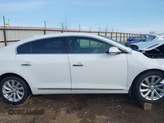 2016 Buick LaCrosse Leather with VIN 1G4GB5G36GF105019, listed as a IAAI auction lot 41866150 with 107,761 mi miles. Bid and sale history available at carsss.com. Image 13.