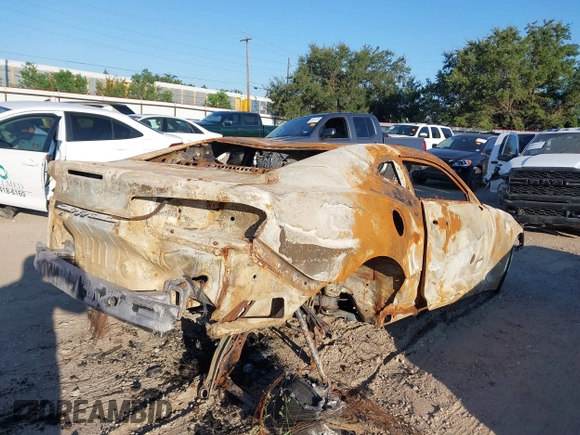 2020 Chevrolet Camaro 1LT z VIN 1G1FB1RS3L0111699, wystawiony jako IAAI lot #40422022 z przebiegiem Nie podano mil oraz . Historia ofert i sprzedaży dostępna na DreamBid. Obrazek 4.