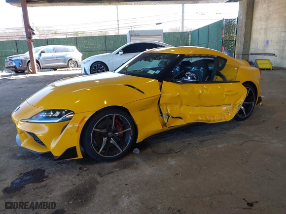 2021 Toyota GR Supra 3.0 with VIN WZ1DB0C03MW042951, listed as a IAAI auction lot 41900583 with 16,695 mi miles. Bid and sale history available at carsss.com. Image 18.