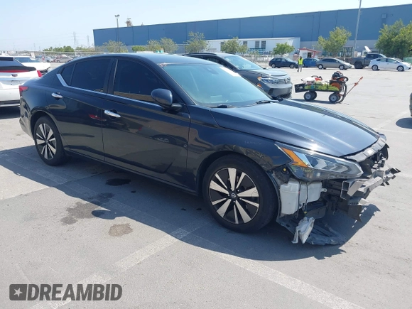 2021 Nissan Altima SV z VIN 1N4BL4DV7MN326681, wystawiony jako IAAI lot #42394402 z przebiegiem 94 775 mil mil oraz . Historia ofert i sprzedaży dostępna na DreamBid. Obrazek 1.