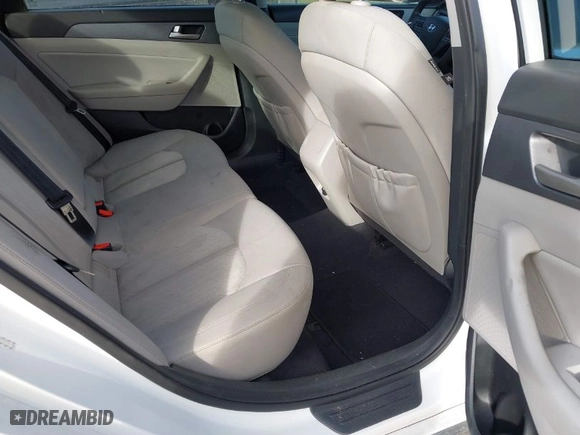 2017 Hyundai Sonata Hybrid SE with VIN KMHE24L11HA055974, listed as a IAAI auction lot 41040102 with 105,258 mi miles. Bid and sale history available at carsss.com. Image 8.