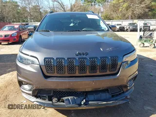 2020 Jeep Cherokee Latitude Plus with VIN 1C4PJLLB0LD648493, listed as a IAAI auction lot 41224900 with 70,995 mi miles. Bid and sale history available at carsss.com. Image 12.