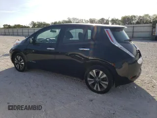 2015 Nissan LEAF SV with VIN 1N4AZ0CP3FC305864, listed as a Copart auction lot 70217143 with 48,257 mi miles. Bid and sale history available at carsss.com. Image 2.