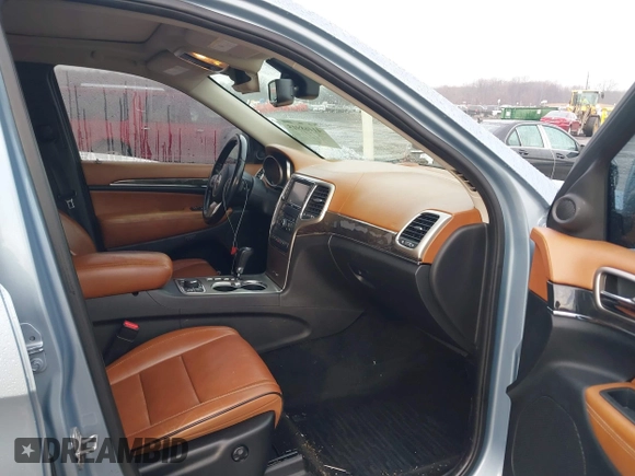 2013 Jeep Grand Cherokee Overland with VIN 1C4RJFCT2DC572978, listed as a IAAI auction lot 41468915 with 223,528 mi miles. Bid and sale history available at carsss.com. Image 5.