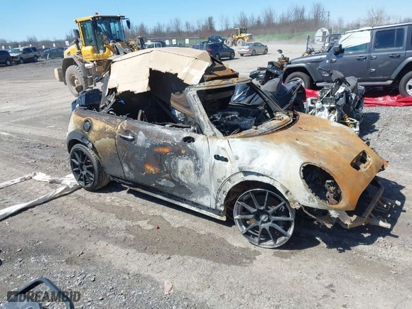 2017 MINI Convertible John Cooper Works with VIN WMWWH9C31H3A78648, listed as a IAAI auction lot 41804606 with 47,961 mi miles. Bid and sale history available at carsss.com. Image 1.