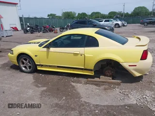 2003 Ford Mustang GT Deluxe z VIN 1FAFP42X43F394679, wystawiony jako IAAI lot #42129223 z przebiegiem 135 472 mil mil oraz . Historia ofert i sprzedaży dostępna na DreamBid. Obrazek 15.