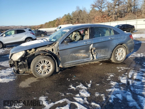 2007 Chrysler Sebring Limited z VIN 1C3LC66K17N694005, wystawiony jako Copart lot #88716325 z przebiegiem 119 558 mil mil oraz Szkody całkowita. Historia ofert i sprzedaży dostępna na DreamBid. Obrazek 1.