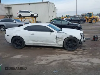2014 Chevrolet Camaro LT with VIN 2G1FB1E35E9143383, listed as a IAAI auction lot 41653264 with 131,288 mi miles. Bid and sale history available at carsss.com. Image 13.