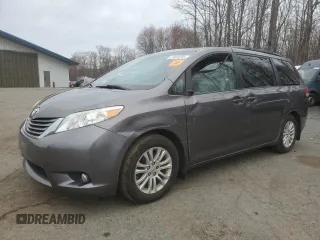 2014 Toyota Sienna XLE with VIN 5TDYK3DC1ES492724, listed as a Copart auction lot 51605245 with 112,079 mi miles and Salvage Title. Bid and sale history available at carsss.com. Image 1.