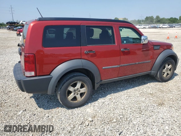 2008 Dodge Nitro SXT z VIN 1D8GU28K28W188650, wystawiony jako Copart lot #60814305 z przebiegiem 301 191 mil mil oraz Szkoda całkowita • Salvage title. Historia ofert i sprzedaży dostępna na DreamBid. Obrazek 3.