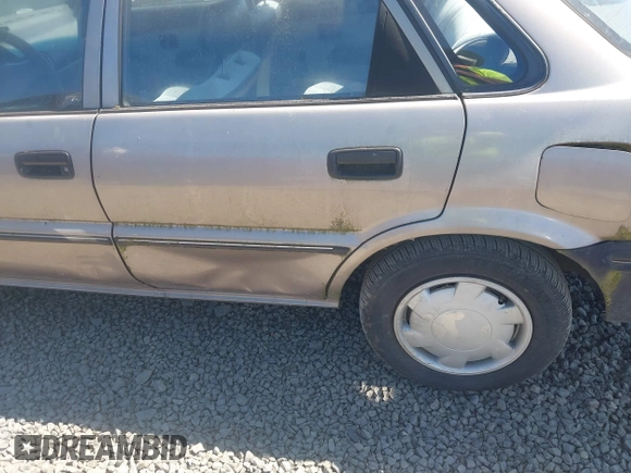 1991 Geo Prizm z VIN 1Y1SK546XMZ019764, wystawiony jako IAAI lot #42374025 z przebiegiem 171 122 mil mil oraz . Historia ofert i sprzedaży dostępna na DreamBid. Obrazek 6.