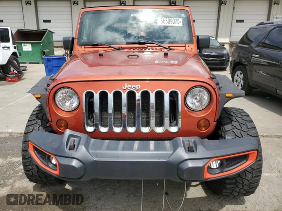 2009 Jeep Wrangler X z VIN 1J4FA24139L740959, wystawiony jako Copart lot #56509075 z przebiegiem 121 927 mil mil oraz Szkoda całkowita • Salvage title. Historia ofert i sprzedaży dostępna na DreamBid. Obrazek 5.