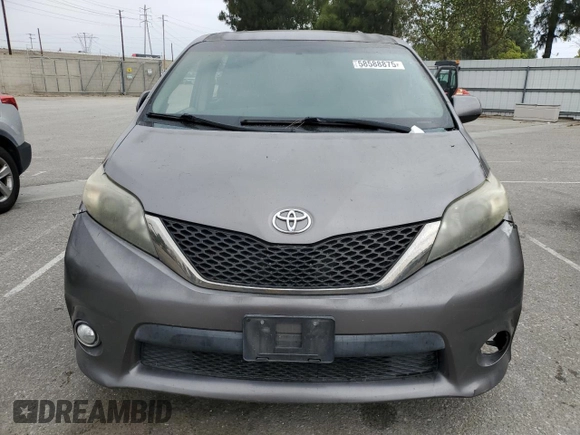 2011 Toyota Sienna SE with VIN 5TDXK3DC0BS121254, listed as a Copart auction lot 58588875 with 151,334 mi miles and Salvage title. Bid and sale history available at DreamBid. Image 5.