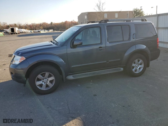 2012 Nissan Pathfinder S with VIN 5N1AR1NB2CC635987, listed as a Copart auction lot 81330264 with 138,240 mi miles and Clean Title. Bid and sale history available at carsss.com. Image 1.