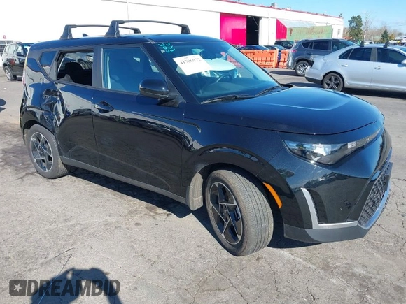 2023 Kia Soul EX with VIN KNDJ33AU0P7893724, listed as a IAAI auction lot 41706972 with 8,030 mi miles. Bid and sale history available at carsss.com. Image 1.