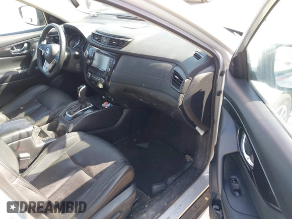 2019 Nissan Rogue SV with VIN 5N1AT2MT3KC777684, listed as a IAAI auction lot 41925508 with 113,717 mi miles and . Bid and sale history available at DreamBid. Image 5.