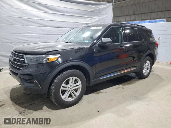 2022 Ford Explorer XLT z VIN 1FMSK8DH0NGB21901, wystawiony jako Copart lot #57749845 z przebiegiem 21 666 mil mil oraz Szkoda całkowita • Salvage title. Historia ofert i sprzedaży dostępna na DreamBid. Obrazek 1.