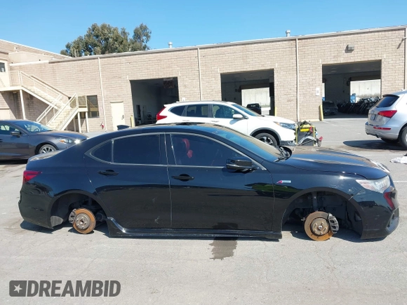2018 Acura TLX w/A-SPEC Pkg with VIN 19UUB2F69JA007609, listed as a IAAI auction lot 41754437 with 195,047 mi miles. Bid and sale history available at carsss.com. Image 13.