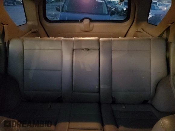 2004 Kia Sorento LX with VIN KNDJC733445261280, listed as a Copart auction lot 81829564 with 251,353 mi miles and Salvage Title. Bid and sale history available at carsss.com. Image 10.