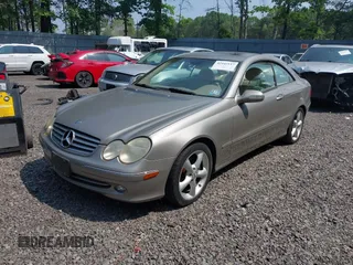 2005 Mercedes-Benz CLK 320 z VIN WDBTJ65J55F152695, wystawiony jako IAAI lot #42442117 z przebiegiem 180 458 mil mil oraz . Historia ofert i sprzedaży dostępna na DreamBid. Obrazek 2.