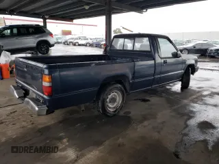 1988 Mitsubishi Mighty Max z VIN JA7FL29E9JP027859, wystawiony jako Copart lot #48638175 z przebiegiem 136 441 mil mil oraz Czysty tytuł • Clean title. Historia ofert i sprzedaży dostępna na DreamBid. Obrazek 3.