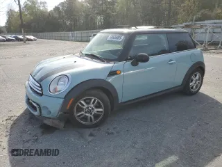 2013 MINI Hardtop z VIN WMWSU3C5XDT548529, wystawiony jako Copart lot #50636905 z przebiegiem 80 500 mil mil oraz Szkoda całkowita • Salvage title. Historia ofert i sprzedaży dostępna na DreamBid. Obrazek 1.
