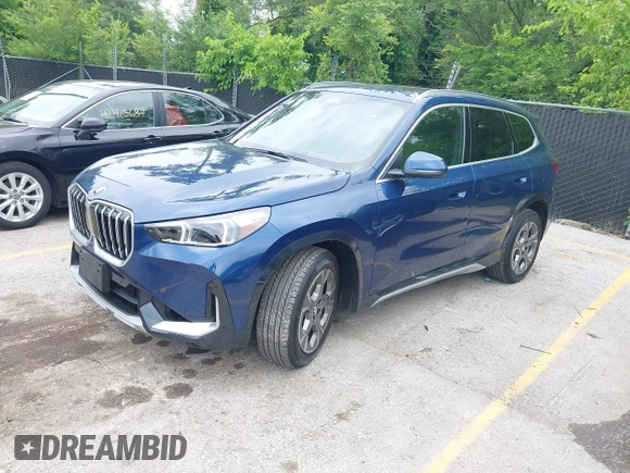 2025 BMW X1 xDrive28i z VIN WBX73EF07S5228273, wystawiony jako IAAI lot #42436863 z przebiegiem 6 845 mil mil oraz . Historia ofert i sprzedaży dostępna na DreamBid. Obrazek 17.