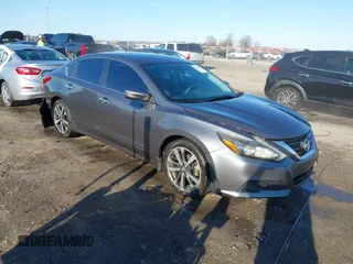 2017 Nissan Altima SR with VIN 1N4AL3AP8HC142024, listed as a IAAI auction lot 41696496 with 125,948 mi miles and . Bid and sale history available at carsss.com. Image 1.
