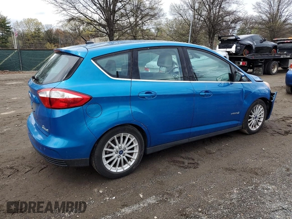 2014 Ford C-Max SEL with VIN 1FADP5BU3EL501129, listed as a Copart auction lot 51855895 with 67,462 mi miles and Salvage Title. Bid and sale history available at DreamBid. Image 3.