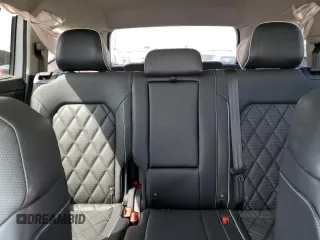 2024 Volkswagen Atlas SEL Premium R-Line z VIN 1V2FR2CA5RC541216, wystawiony jako Copart lot #52562725 z przebiegiem 14 709 mil mil oraz Szkoda całkowita • Salvage title. Historia ofert i sprzedaży dostępna na DreamBid. Obrazek 10.