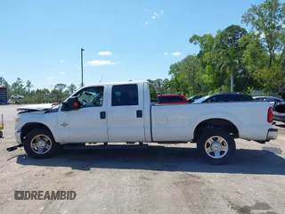 2011 Ford Super Duty F-250 SRW XL with VIN 1FT7W2AT7BED04109, listed as a IAAI auction lot 42057964 with 263,060 mi miles. Bid and sale history available at carsss.com. Image 14.