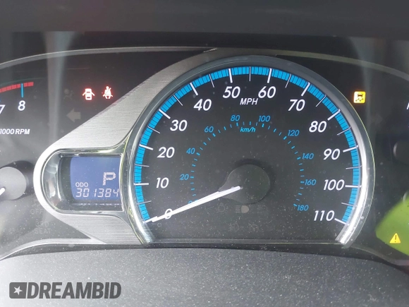 2011 Toyota Sienna XLE AAS z VIN 5TDYK3DC9BS114078, wystawiony jako IAAI lot #42434853 z przebiegiem 301 384 mil mil oraz . Historia ofert i sprzedaży dostępna na DreamBid. Obrazek 14.