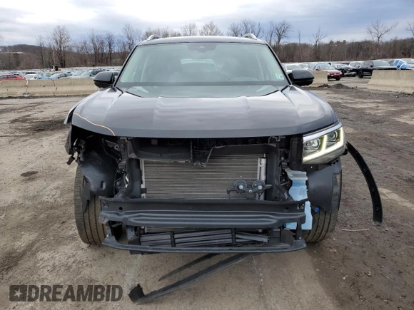 2023 Volkswagen Atlas SEL Premium R-Line with VIN 1V2FR2CA5PC552133, listed as a Copart auction lot 47933765 with 19,564 mi miles and Salvage title. Bid and sale history available at DreamBid. Image 5.