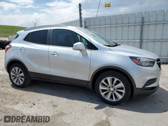2017 Buick Encore Preferred z VIN KL4CJASB0HB016952, wystawiony jako Copart lot #58960615 z przebiegiem 67 240 mil mil oraz Czysty tytuł • Clean title. Historia ofert i sprzedaży dostępna na DreamBid. Obrazek 4.