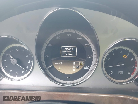 2012 Mercedes-Benz E-Class E 350 Luxury with VIN WDDHF8JB4CA568417, listed as a IAAI auction lot 41968170 with 212,597 mi miles. Bid and sale history available at carsss.com. Image 7.