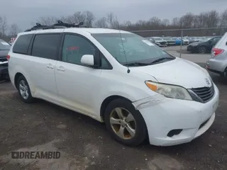 2012 Toyota Sienna LE AAS with VIN 5TDKK3DC0CS232950, listed as a IAAI auction lot 41988953 with 315,165 mi miles. Bid and sale history available at carsss.com. Image 1.