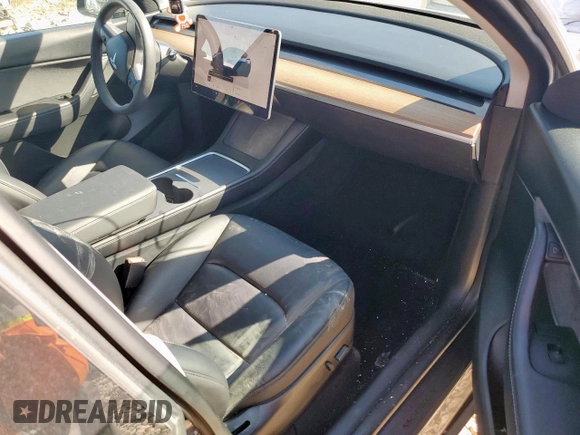 2022 Tesla Model Y Performance with VIN 7SAYGDEF4NF380863, listed as a Copart auction lot 45704715 with 42,600 mi miles and Salvage title. Bid and sale history available at DreamBid. Image 8.