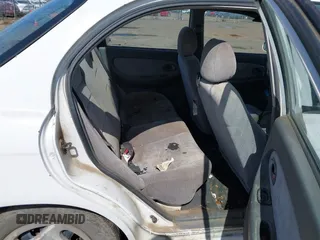 2001 Kia Sephia z VIN KNAFB121815044460, wystawiony jako IAAI lot #41846087 z przebiegiem 294 862 mil mil oraz . Historia ofert i sprzedaży dostępna na DreamBid. Obrazek 8.
