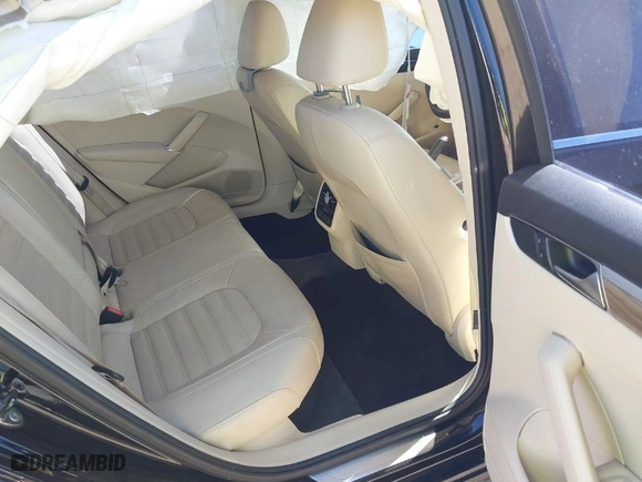 2016 Volkswagen Passat 1.8T SEL Premium with VIN 1VWCS7A31GC035550, listed as a IAAI auction lot 41478977 with 126,190 mi miles. Bid and sale history available at carsss.com. Image 8.
