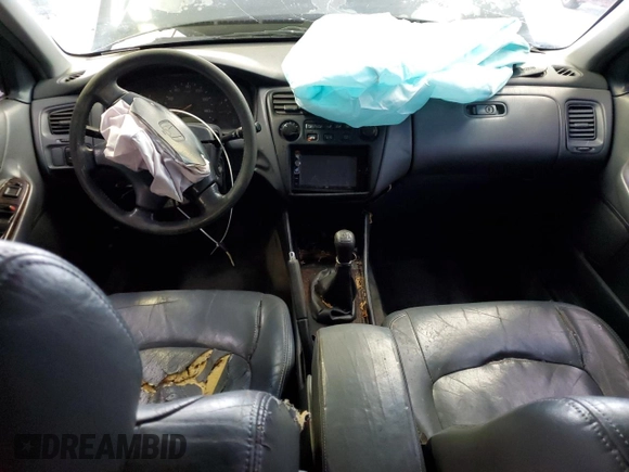 1998 Honda Accord EX z VIN 1HGCG5555WA095959, wystawiony jako Copart lot #86328854 z przebiegiem 252 058 mil mil oraz Szkoda całkowita • Salvage title. Historia ofert i sprzedaży dostępna na DreamBid. Obrazek 8.