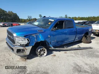 2022 Ram 3500 SLT with VIN 3C63R3HL3NG119609, listed as a Copart auction lot 76263734 with 193,448 mi miles and Salvage Title. Bid and sale history available at carsss.com. Image 1.