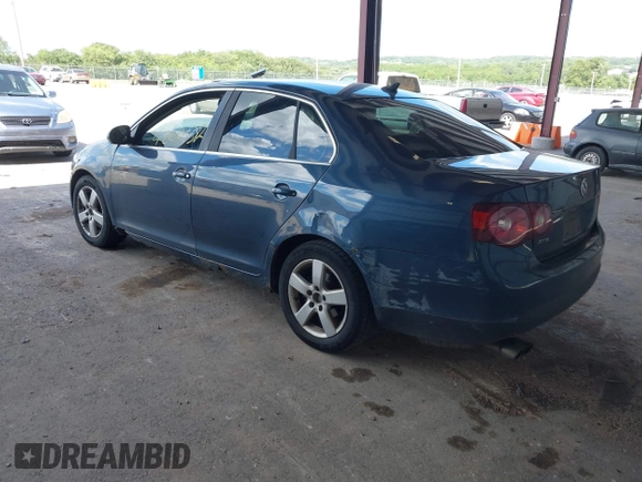 2009 Volkswagen Jetta SE with VIN 3VWRZ71K69M145816, listed as a IAAI auction lot 42607382 with 207,419 mi miles and . Bid and sale history available at DreamBid. Image 3.