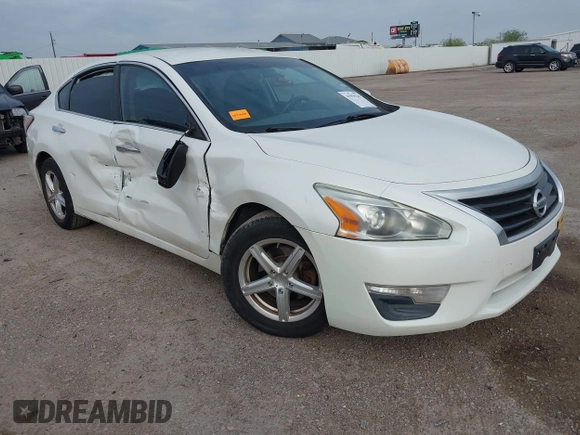 2015 Nissan Altima S with VIN 1N4AL3AP2FN331236, listed as a IAAI auction lot 41929242 with 100,439 mi miles and . Bid and sale history available at carsss.com. Image 1.
