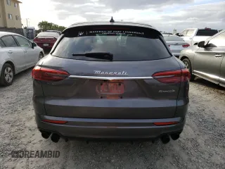 2023 Maserati Grecale Modena z VIN ZN682AVMXP7429614, wystawiony jako Copart lot #81704133 z przebiegiem 836 mil mil oraz . Historia ofert i sprzedaży dostępna na DreamBid. Obrazek 6.