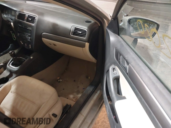2014 Volkswagen Jetta TDI w/Premium с VIN 3VW3L7AJ6EM237033, выставлен на аукционе IAAI как лот 41482020 с пробегом 134 990 миль миль и . История ставок и продаж доступна на DreamBid. Изображение 5.