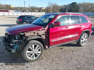2013 Jeep Grand Cherokee Laredo with VIN 1C4RJEAG6DC636780, listed as a IAAI auction lot 41127701 with 135,026 mi miles. Bid and sale history available at carsss.com. Image 23.