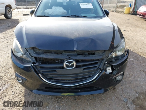 2014 Mazda 3 i Sport with VIN JM1BM1K74E1192943, listed as a IAAI auction lot 41629944 with 132,236 mi miles and . Bid and sale history available at carsss.com. Image 6.